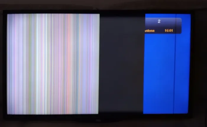 TV AOC LED 32" (Para retirada de peças)
