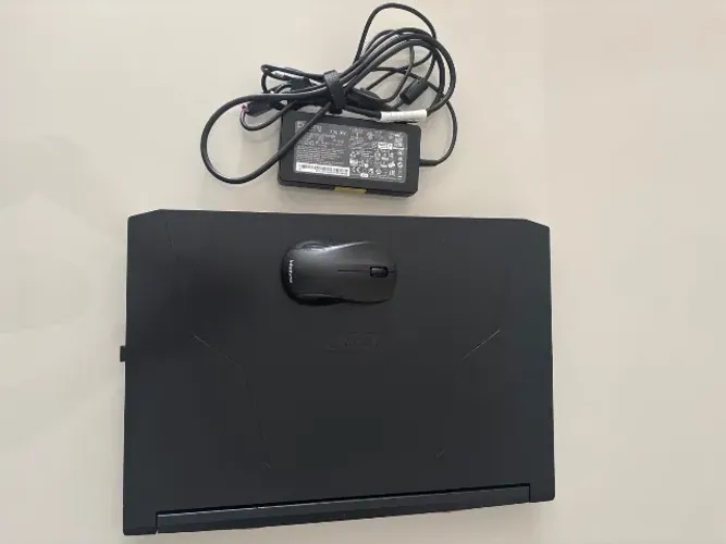 Notebook Acer Nitro 5 + Mouse sem fio