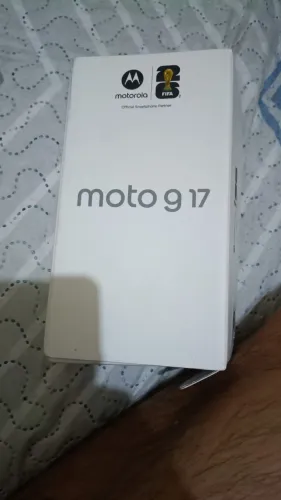 Vendo celular novo na caixa Moto G17 256 gigas 8 de ram com nota fiscal