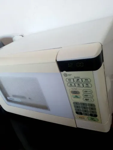 Vendo Microondas e Televisão