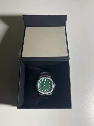 Relógio Masculino Premium - Mostrador Verde (Estilo Nautilus) - Novo na Caixa
