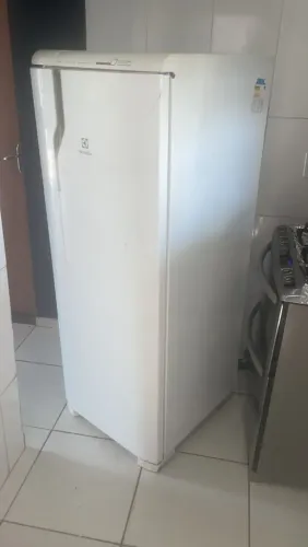 Geladeira electrolux Frost free
