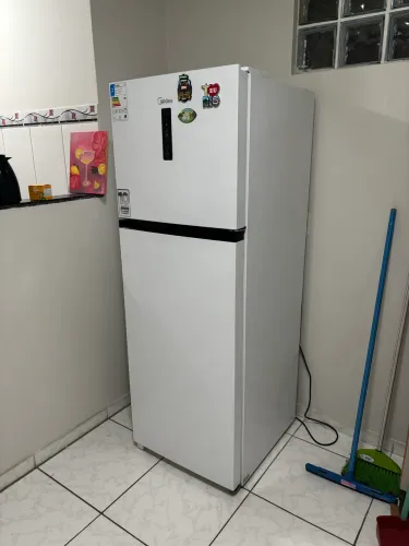 Geladeira midea 347 litros