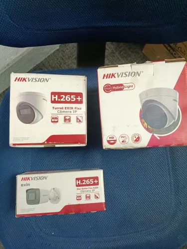 3 câmeras IP hikvision - NOVAS