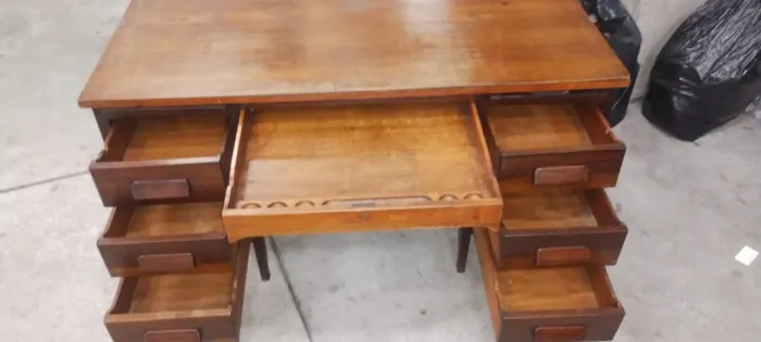 mesa de escritório antiga
