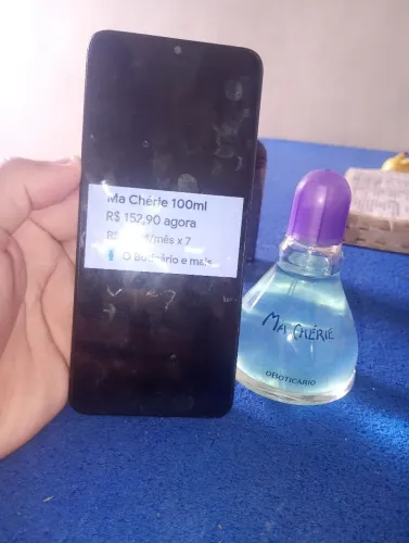 VENDO 2 PERFUME A PRONTA ENTREGA MAS INFORMAÇÕES CHAMA NO CHAT OU WHATSAPP. *