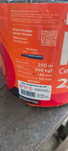 Rolo de Arame Farpado Belgo 250 metros