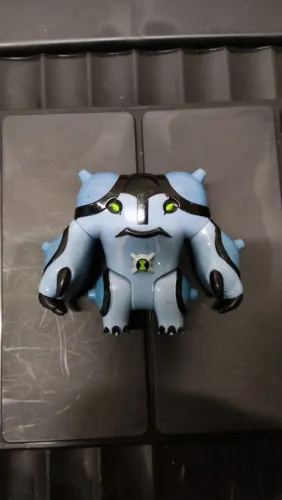 Bala de Canhão Supremo Ben 10 Original Bandai Boneco Brinquedo Figura Usado
