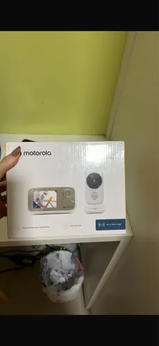 Babá eletrônica Motorola vai com DUAS câmeras - precisa arrumar