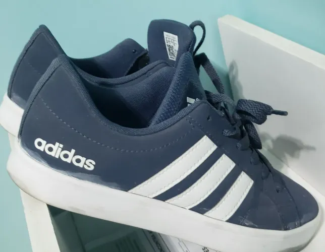 Tênis Adidas Semi Novo
