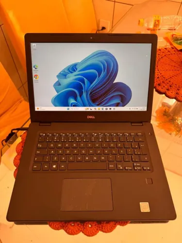 Notebook Dell i5 sétima geração 8gb memória ram ddr4 e ssd 240gb
