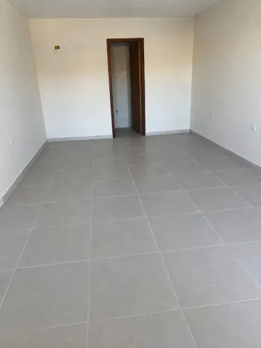 ALUGA-SE STUDIO COMERCIAL