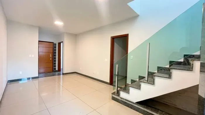 COBERTURA À VENDA EM SANTO ANTÔNIO, BH  4 QUARTOS, 2 SUÍTES, 3 VAGAS