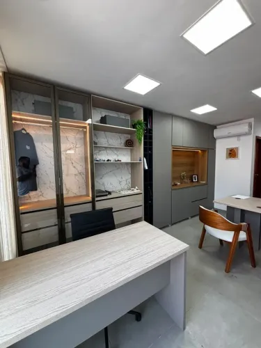 Sala Comercial Mobiliada para Uso Compartilhado.- Belém-Castanheira