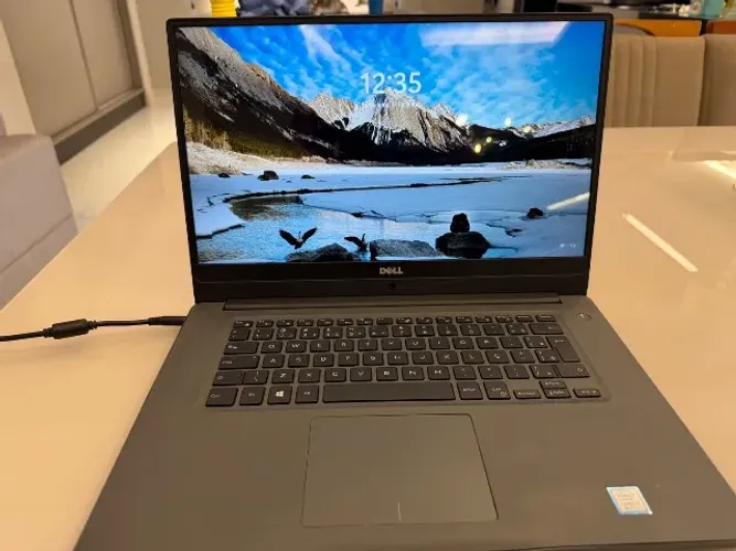 Notebook Dell Inspiron 15 7572 (32GB RAM 1.5TB i7)