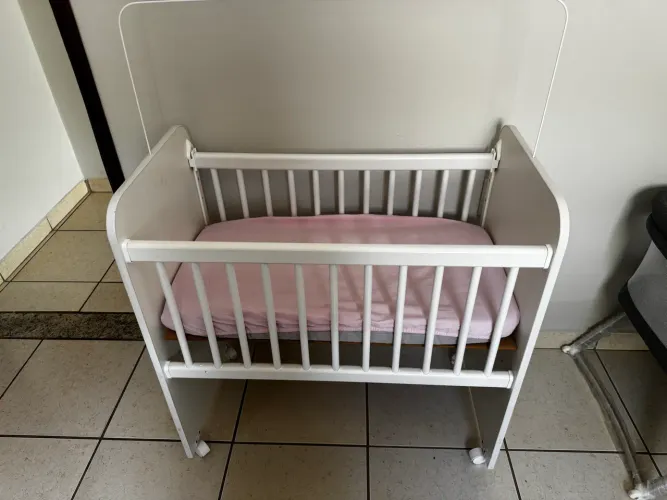 Vendo mini berço móvel
