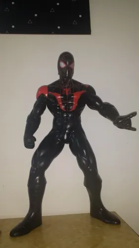 Homem Aranha Miles Morales Boneco Gigante Spider Man Marvel 