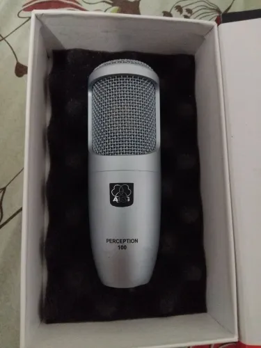 Microfone AKG Perception 100