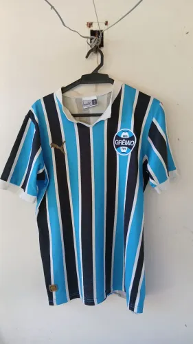 Camisa retrô do Grêmio (modelo Puma 1981 Tricolor)