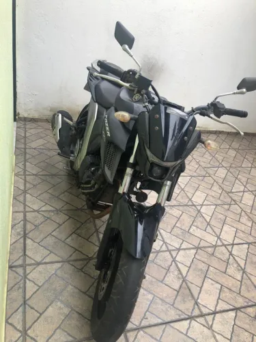 Moto Fazer 250 Preto fosco