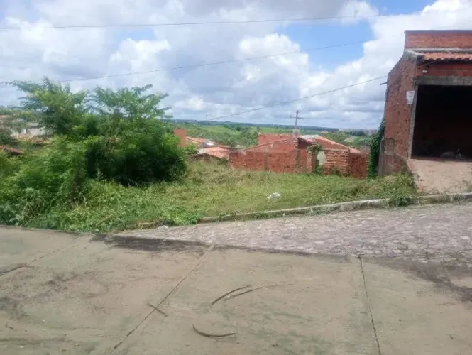 VENDE SE TERRENO
