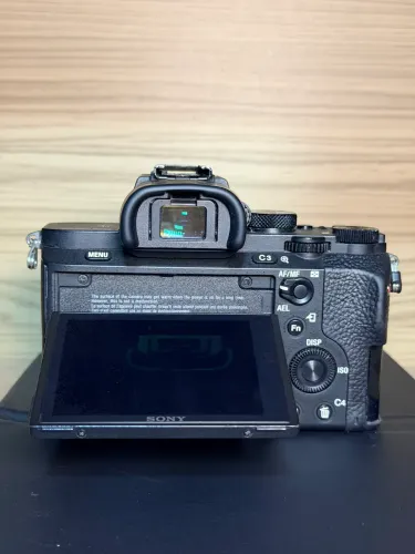 Câmera Sony A7II (A7M2) Full Frame Corpo - 30k cliques + 4 Baterias