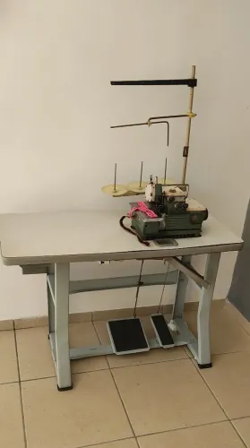 Máquina de costura