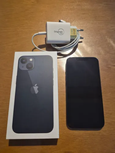 iPhone 13 128GB Preto - Completo com Caixa e Carregador