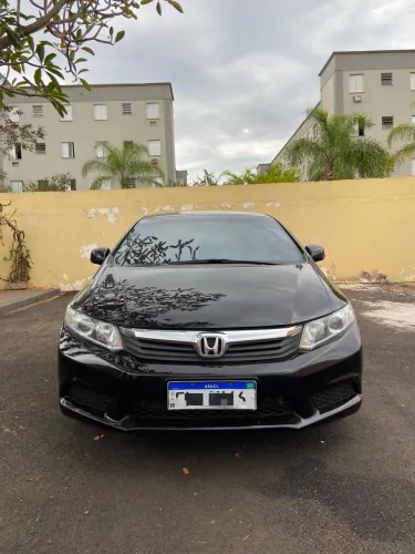 Honda Civic Sedan LXS 1.8/1.8 Flex 16V Aut. 4P 2013
