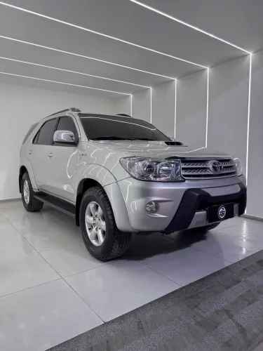 Toyota Hilux SW4 SRV D4-d 4X4 3.0 TDI Dies. AUT 2009