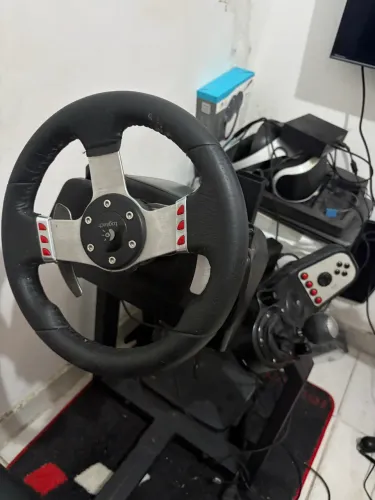 Volante g27+adaptador para ps4 e Xbox 