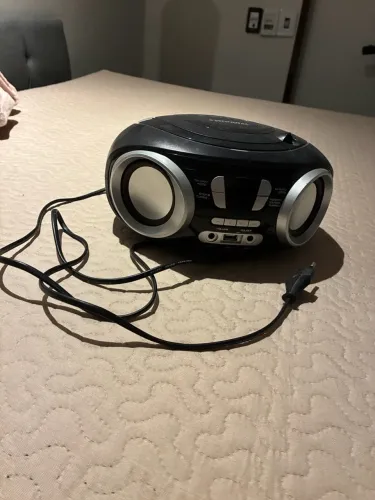 Rádio CD Player Mondial USB MP3 FM + AUX - Som Portátil
