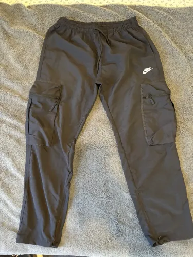 Calça nike cargo