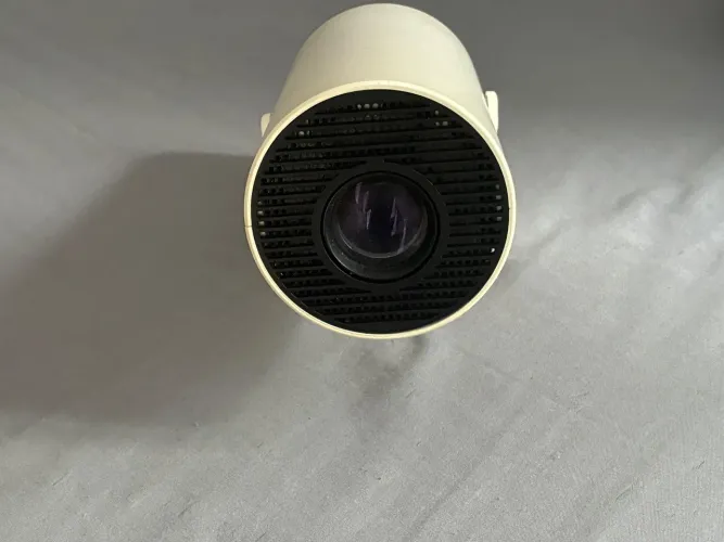 Projetor + Controle ? R$ 150