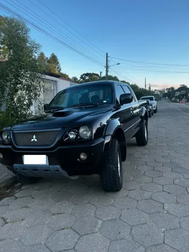 Mitsubishi L200 GLS 2.5 4X4 CD Diesel 2005