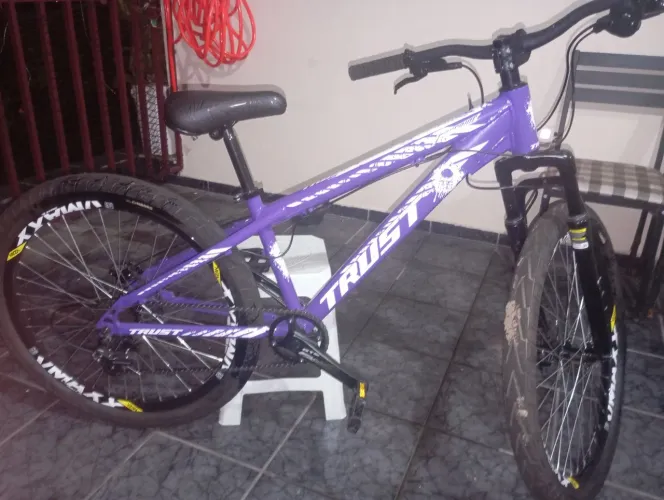 Bicicleta trust freeride, aro 26, 7 velocidade, single cambio shimano, único dono