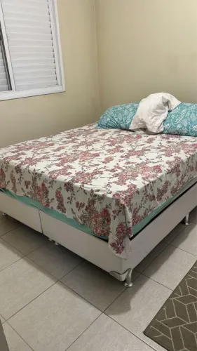 Cama queen