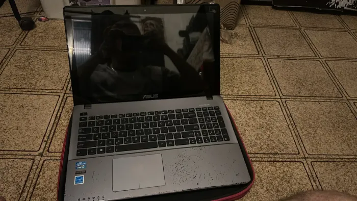 Ásus notebook