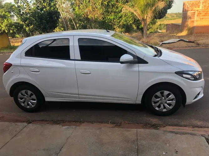 Chevrolet Onix Hatch LT 1.0 8V Flex Mec. 4P 2018