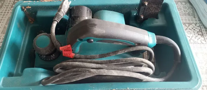 Plaina Makita kp0800k com maleta