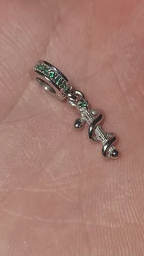 Pingente/Berloque Medicina VIVARA (nunca usado)