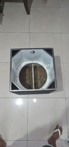 Vendo caixa de grave 15 pol invertida feita em Milton som !!