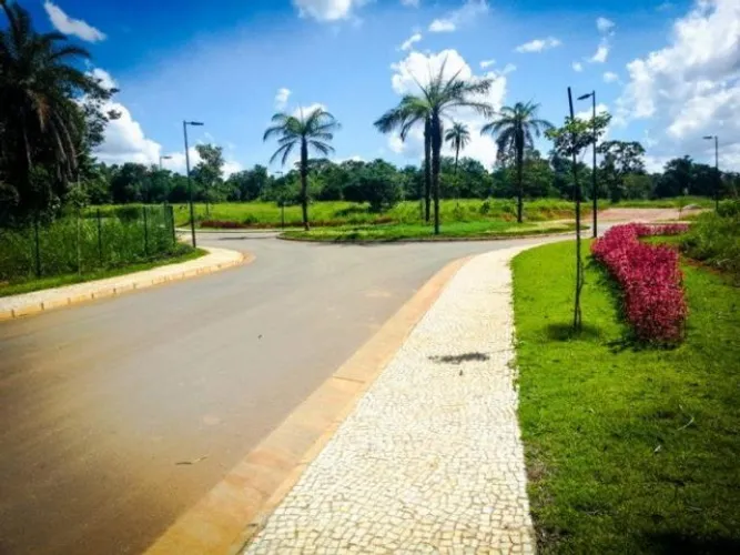 Oportunidade! Excelentes lotes de mil m² condomínio Reserva Real. (Temos varias opções).
