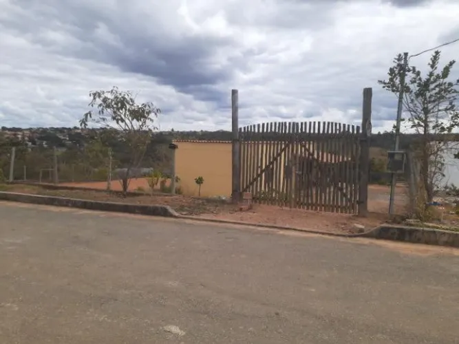 Lindo sitio de 1.500m² Jaboticatubas (Temos varias opções).