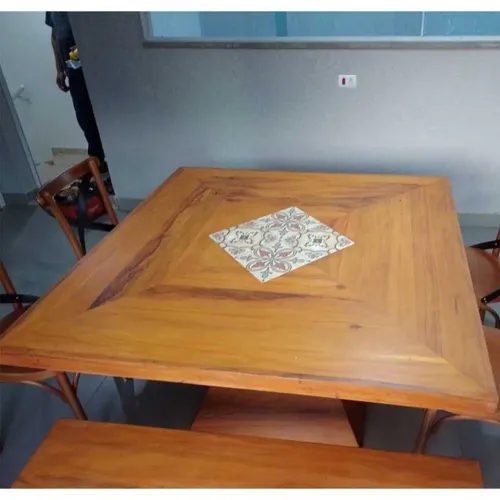 Mesa Quadrada com Azulejo Pé Pirâmide de Peroba Rosa