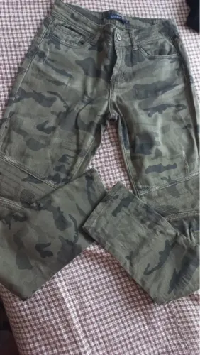 Calça Jeans Camuflada
