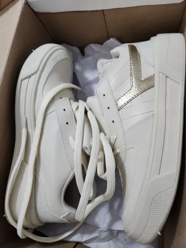 Tênis feminino novo casual creme tam 35