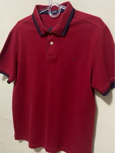 Camisa polo vermelha