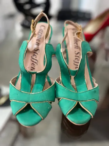 Sandália Salto Alto Carmen Steffens Verde