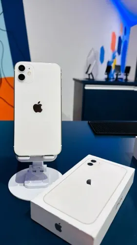 Iphone 11 semi novo 85% Saúde de Bateria 64 GB | Loja Física |